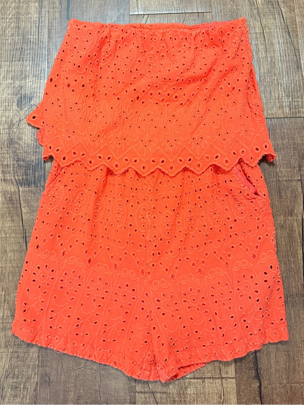 Jessica Simpson Coral Eyelet Strapless Romper Cover Up Size Small